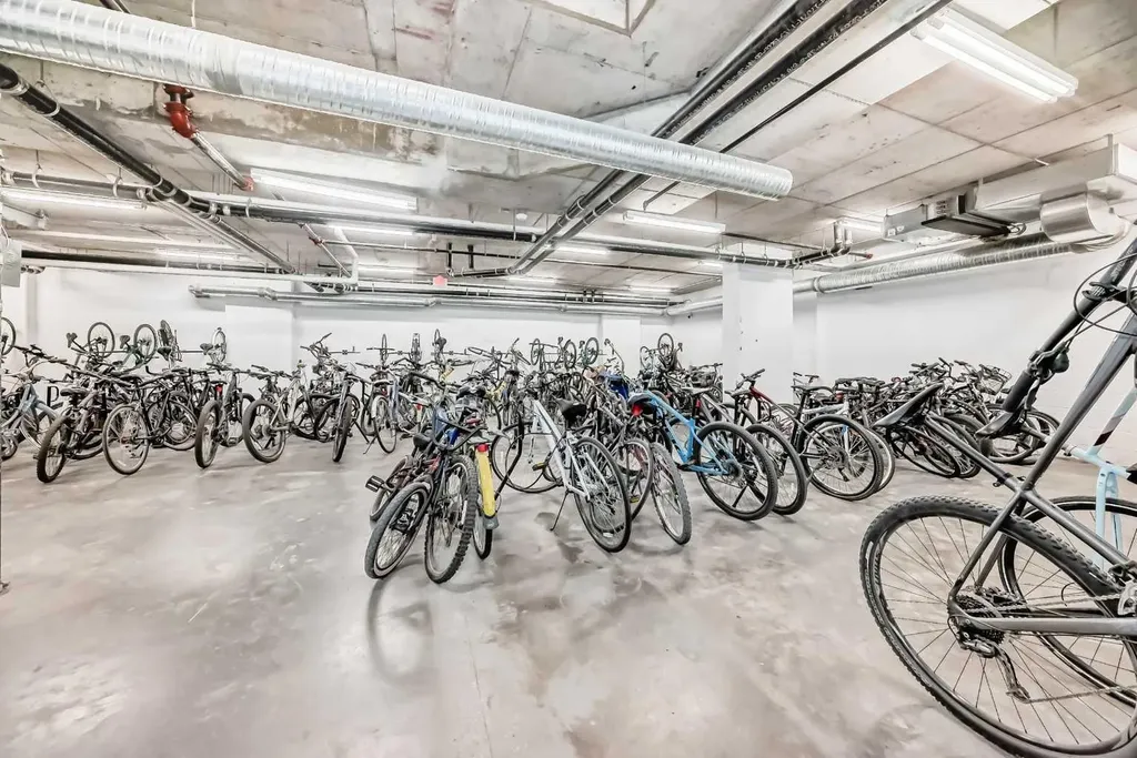 310 12 Avenue SW Calgary AB T2R 1B5