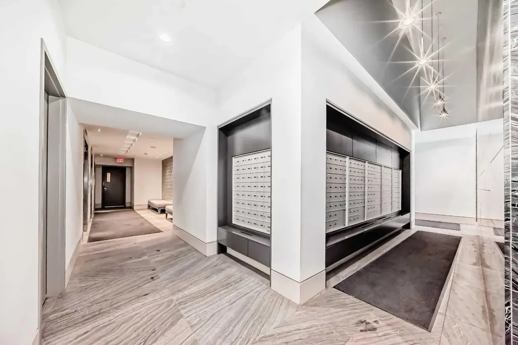 310 12 Avenue SW Calgary AB T2R 1B5