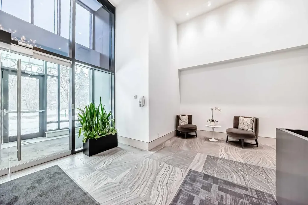 310 12 Avenue SW Calgary AB T2R 1B5