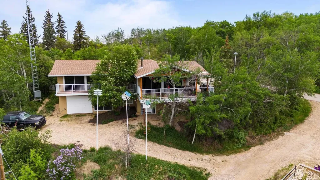 325 Minnewaukan Road Tillicum Beach AB T4V 2m9