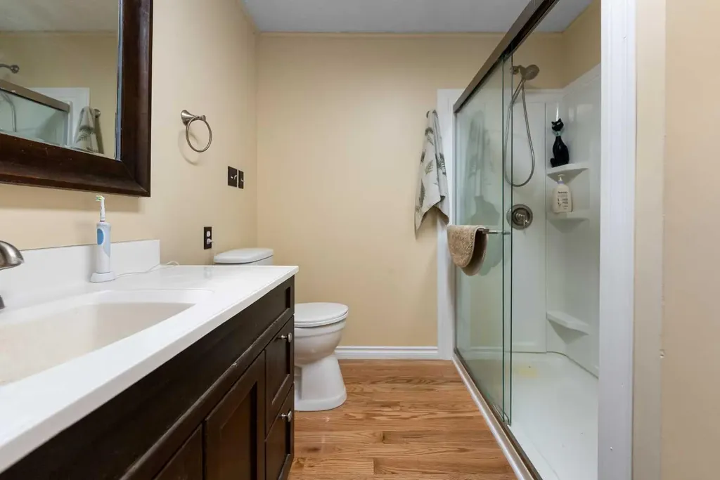 325 Minnewaukan Road Tillicum Beach AB T4V 2m9