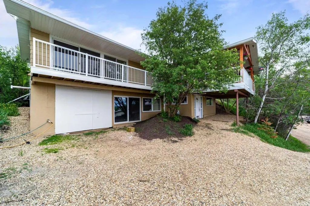 325 Minnewaukan Road Tillicum Beach AB T4V 2m9