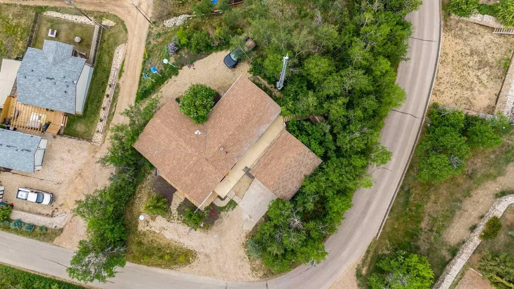 325 Minnewaukan Road Tillicum Beach AB T4V 2m9