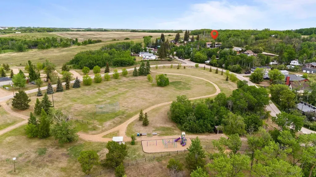 325 Minnewaukan Road Tillicum Beach AB T4V 2m9