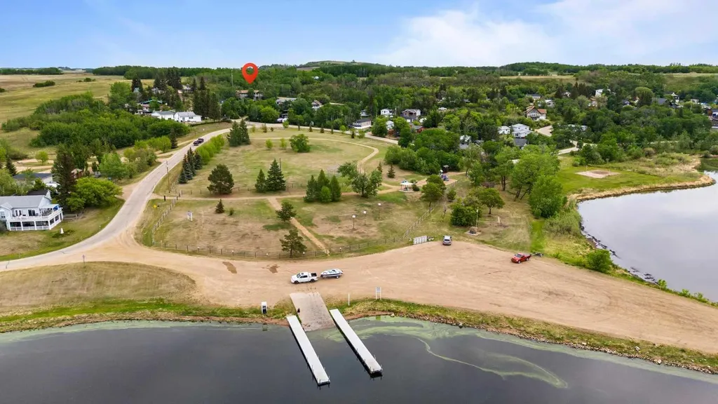 325 Minnewaukan Road Tillicum Beach AB T4V 2m9