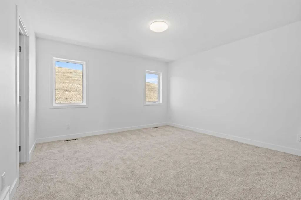 1135 Fowler Road SW Airdrie AB T4B 5M3