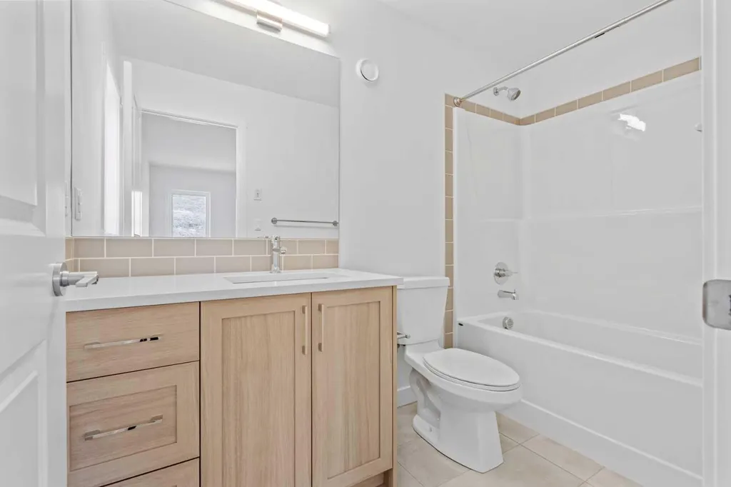 1135 Fowler Road SW Airdrie AB T4B 5M3