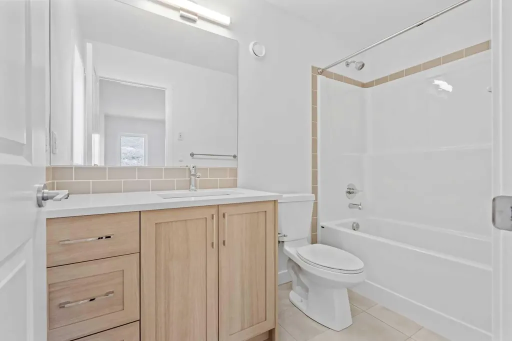 1135 Fowler Road SW Airdrie AB T4B 5M3