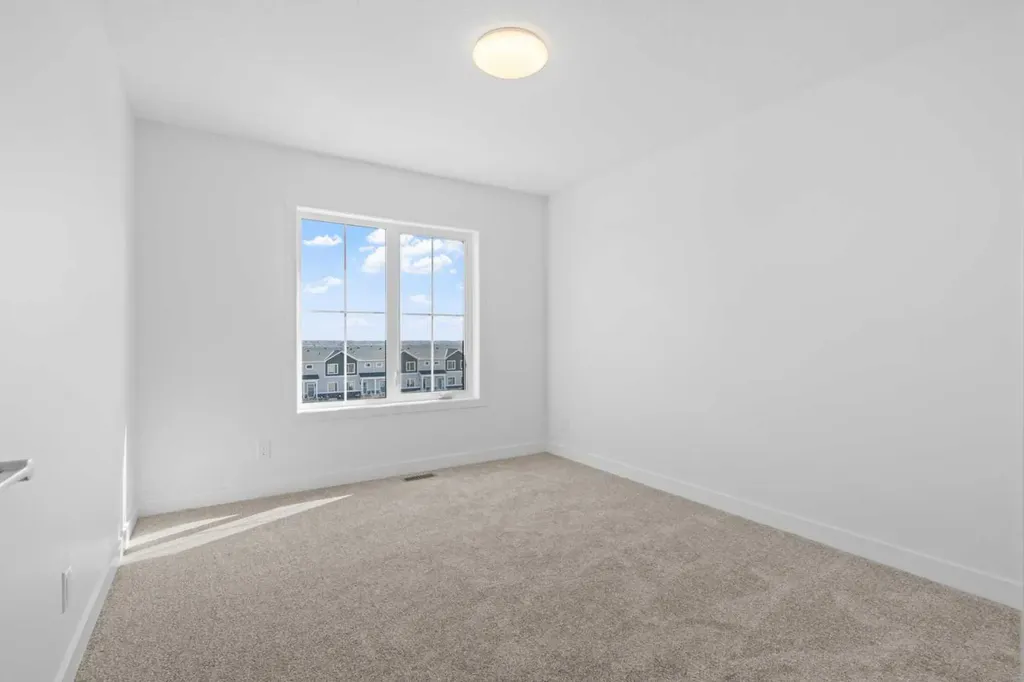 1135 Fowler Road SW Airdrie AB T4B 5M3