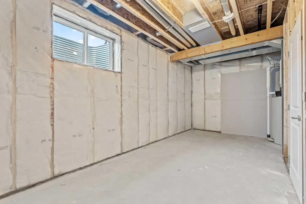 1135 Fowler Road SW Airdrie AB T4B 5M3