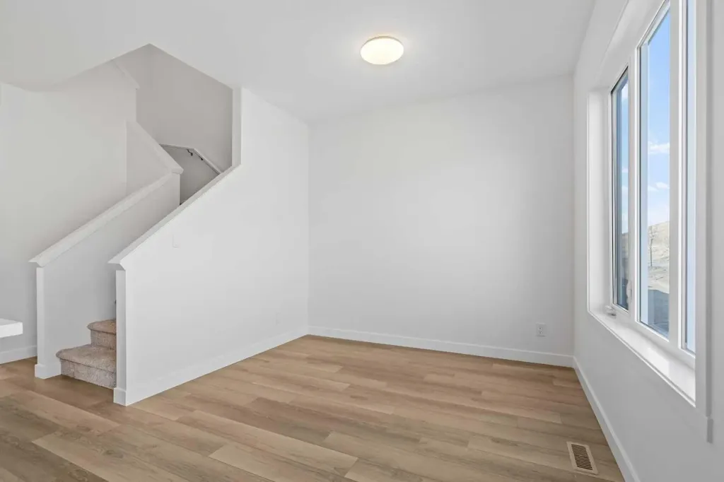 1135 Fowler Road SW Airdrie AB T4B 5M3