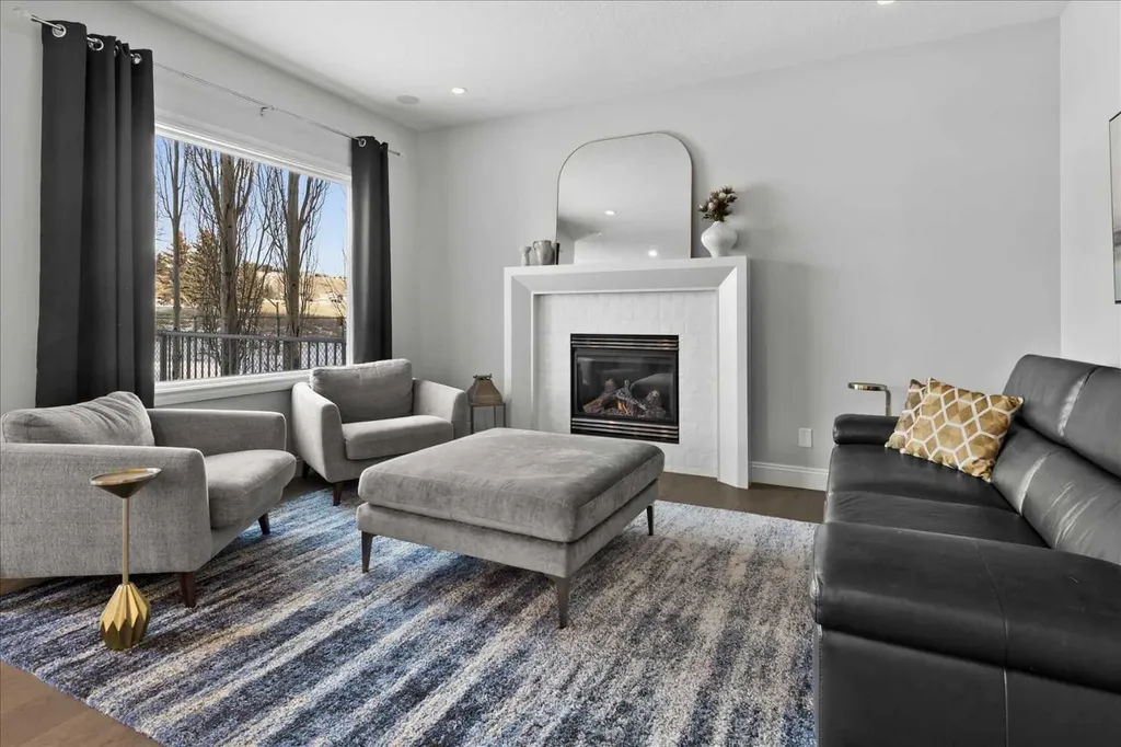 255 Gleneagles View Cochrane AB T4C 2H5