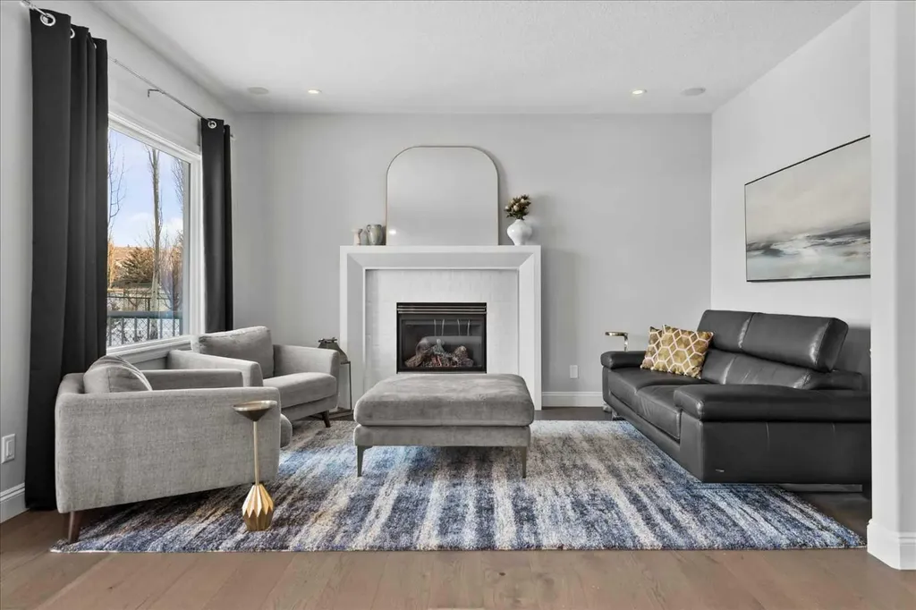 255 Gleneagles View Cochrane AB T4C 2H5