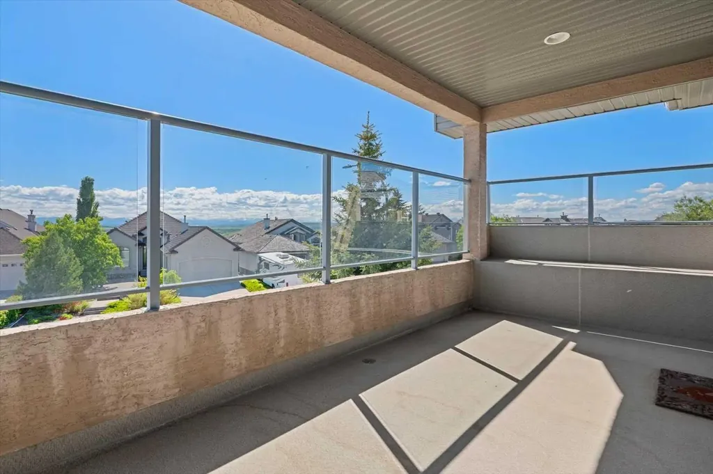 255 Gleneagles View Cochrane AB T4C 2H5