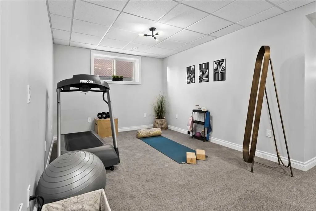 255 Gleneagles View Cochrane AB T4C 2H5