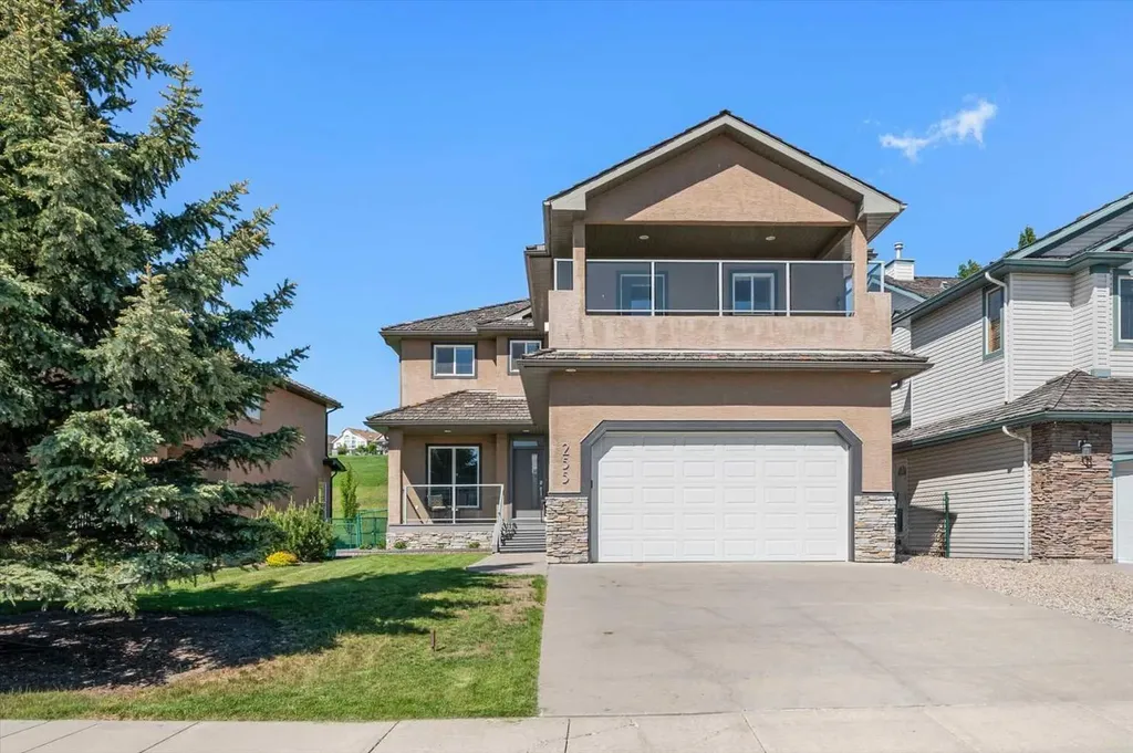 255 Gleneagles View Cochrane AB T4C 2H5