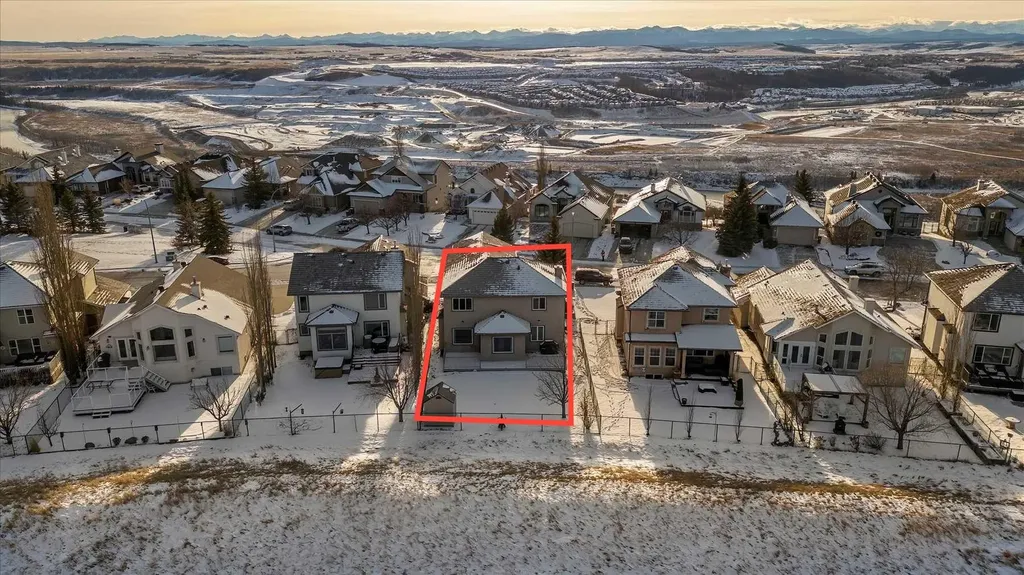 255 Gleneagles View Cochrane AB T4C 2H5