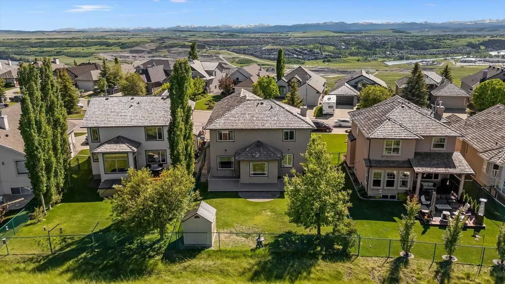 255 Gleneagles View Cochrane AB T4C 2H5