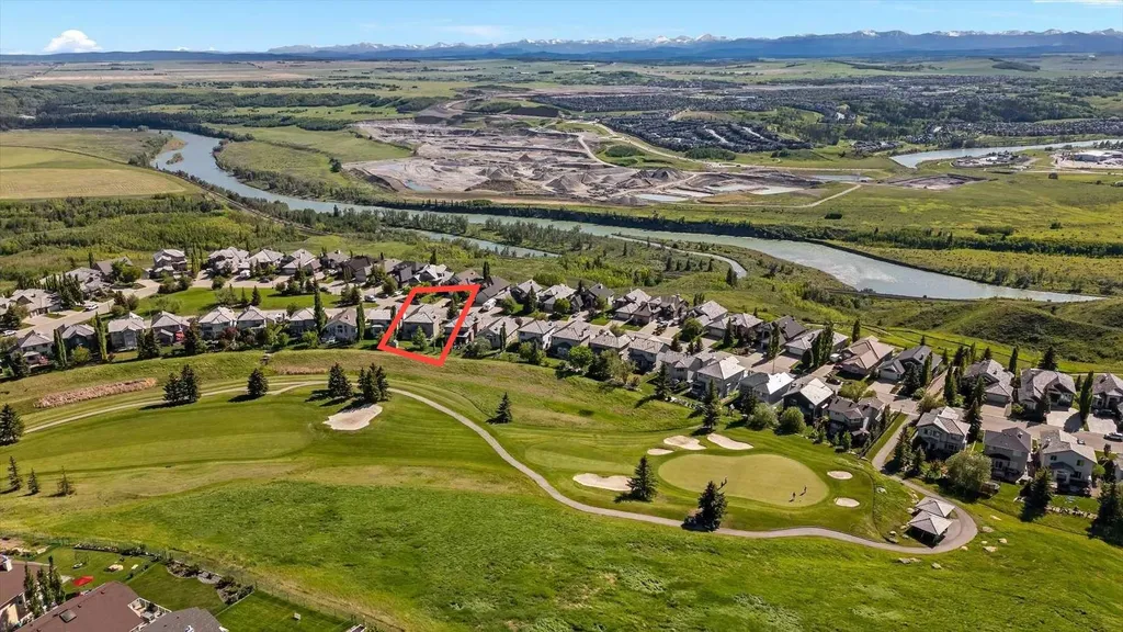255 Gleneagles View Cochrane AB T4C 2H5