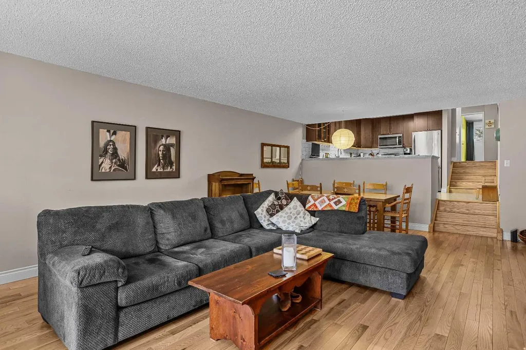 413 Marten Street Banff AB T1L 1G6