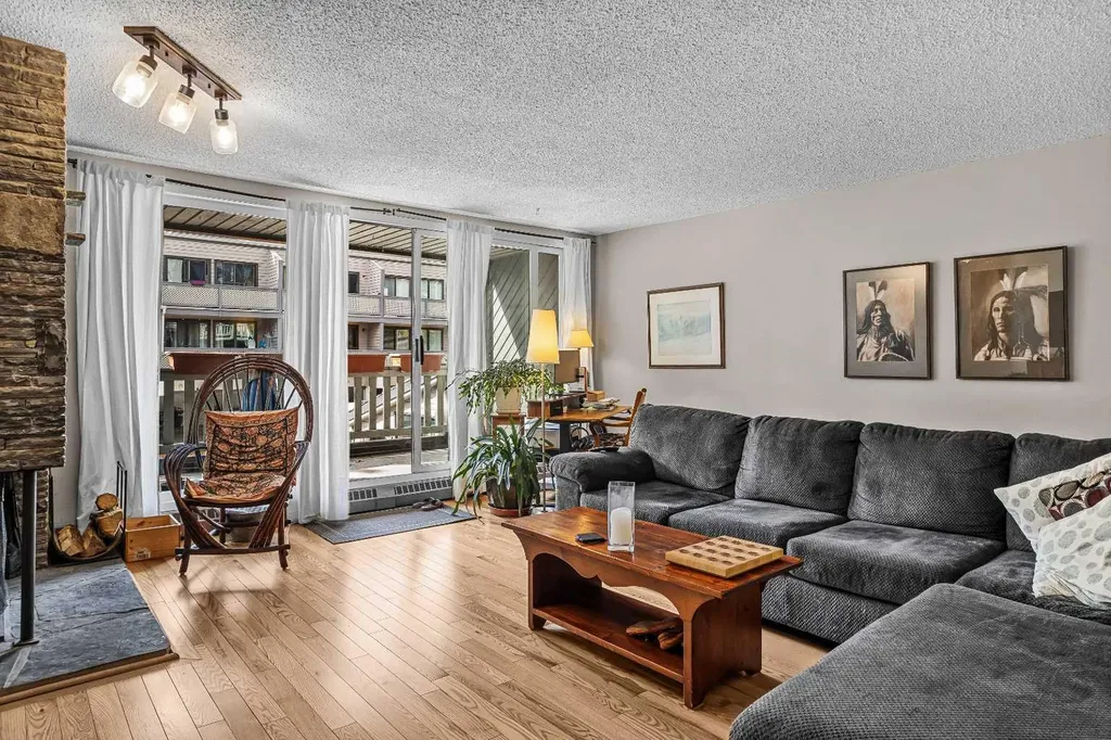 413 Marten Street Banff AB T1L 1G6