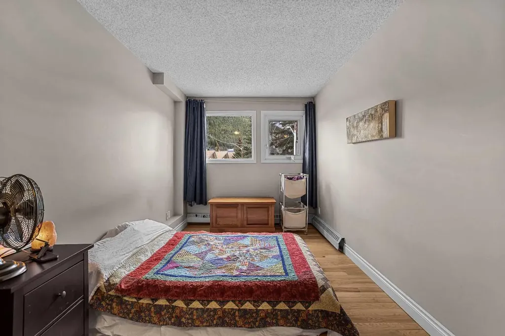 413 Marten Street Banff AB T1L 1G6