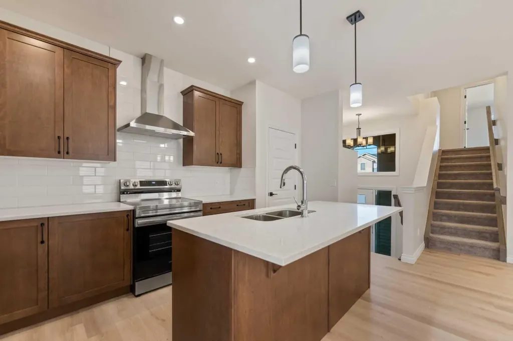 90 Homestead Circle NE Calgary AB T3J 5R6
