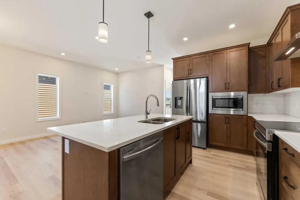 90 Homestead Circle NE Calgary AB T3J 5R6