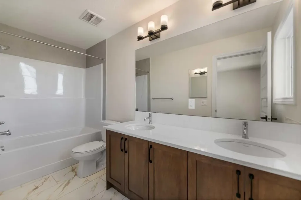 90 Homestead Circle NE Calgary AB T3J 5R6