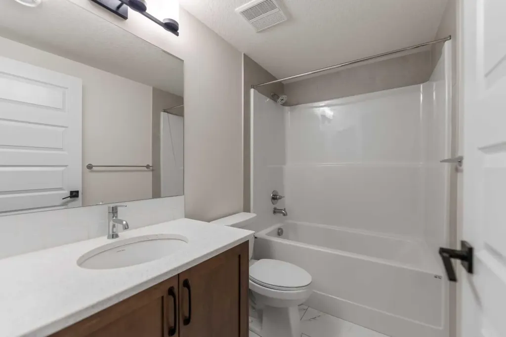 90 Homestead Circle NE Calgary AB T3J 5R6