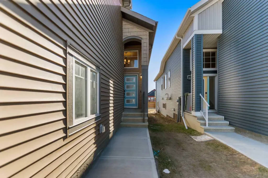 90 Homestead Circle NE Calgary AB T3J 5R6