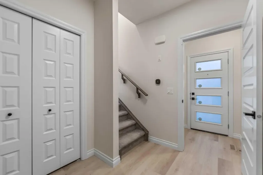 90 Homestead Circle NE Calgary AB T3J 5R6