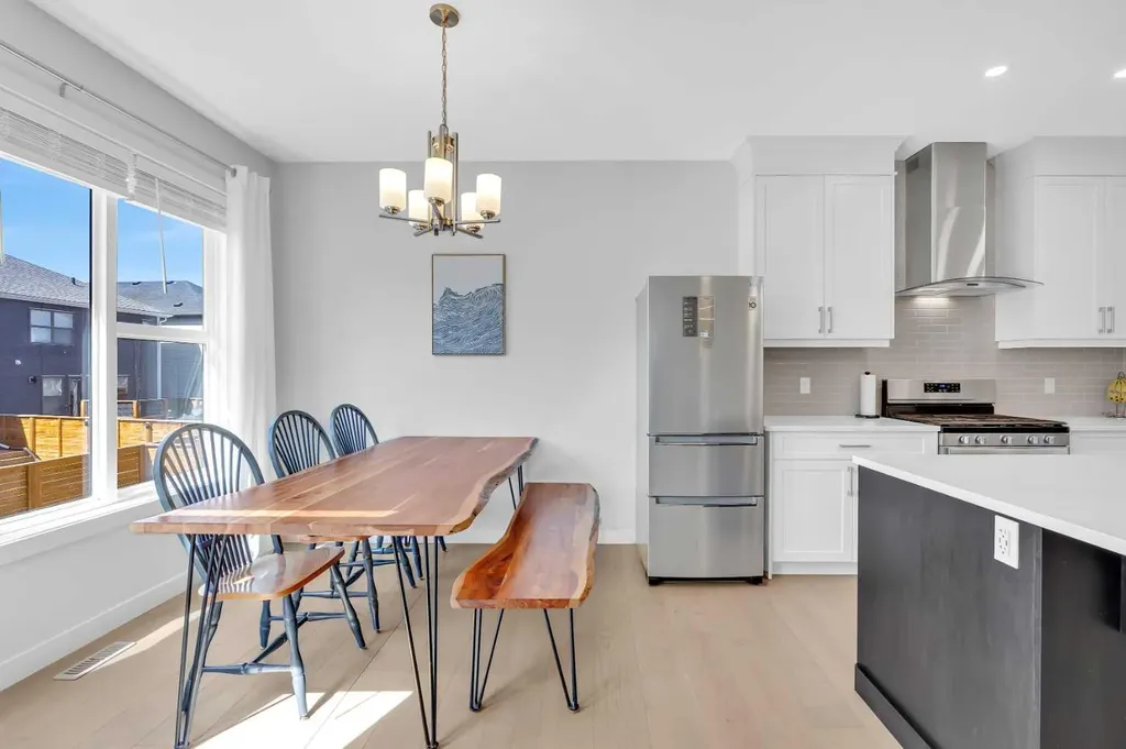 133 Arbour Lake Hill NW Calgary AB T3G 0G9