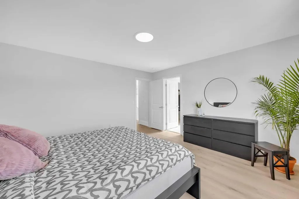 133 Arbour Lake Hill NW Calgary AB T3G 0G9
