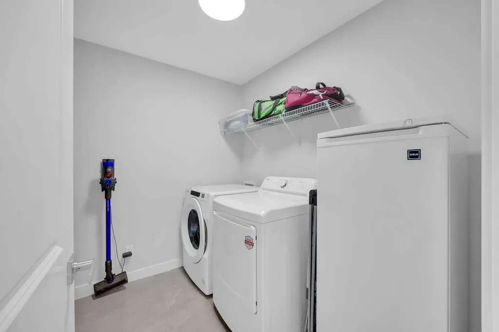 133 Arbour Lake Hill NW Calgary AB T3G 0G9