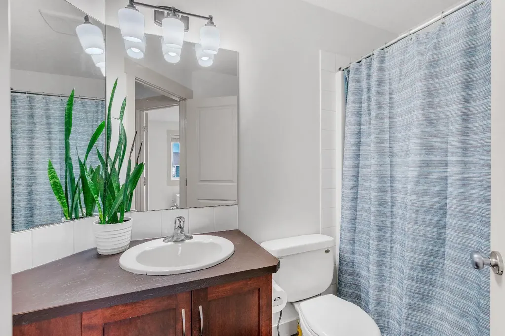 301 Skyview Ranch Drive NE Calgary AB T3N 0E1