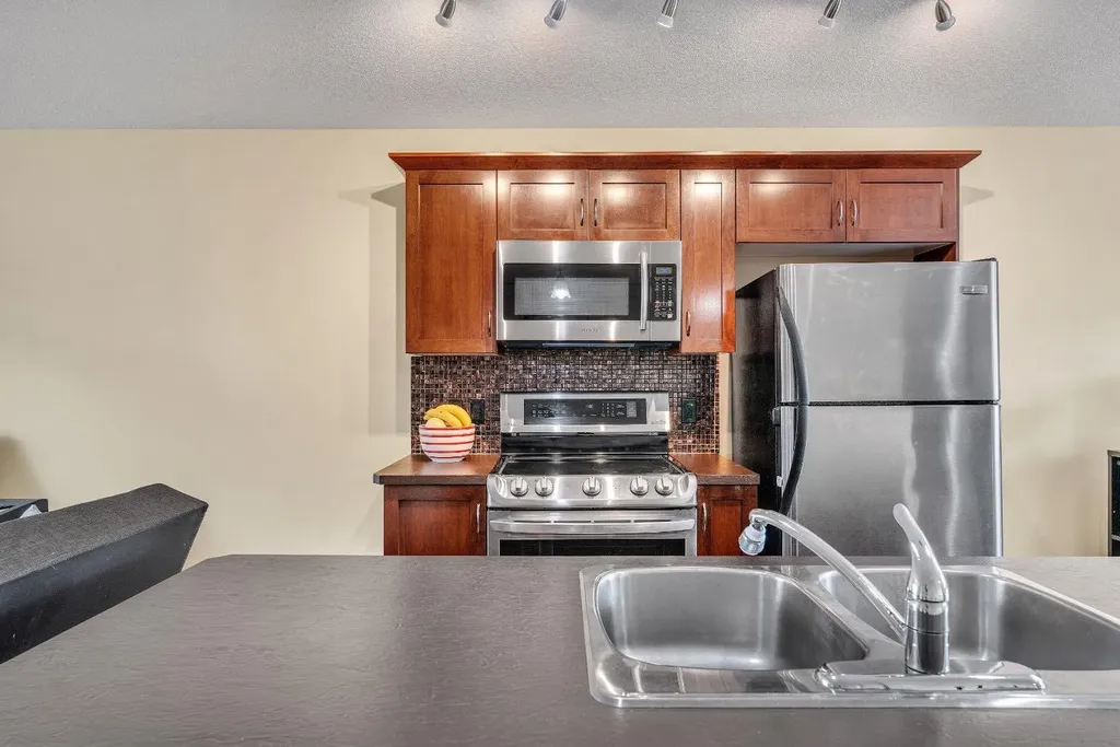 301 Skyview Ranch Drive NE Calgary AB T3N 0E1