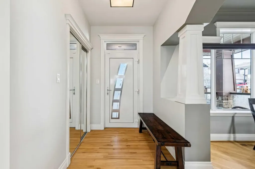 367 Discovery Place SW Calgary AB T3H 4N7