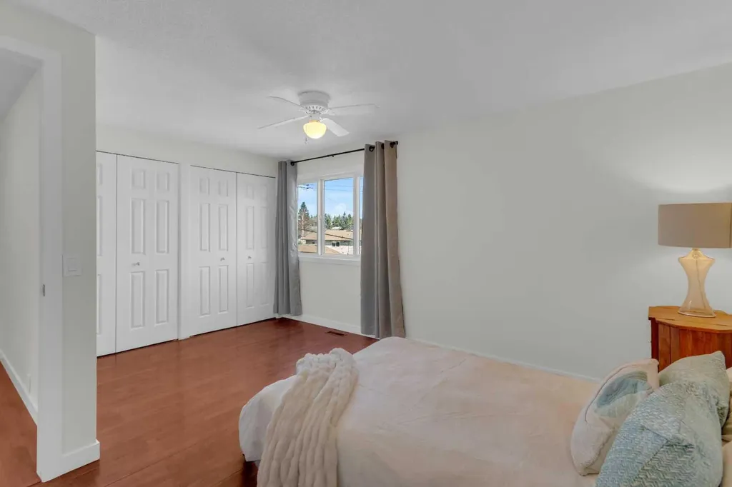 630 Sabrina Road SW Calgary AB T2W 2N7