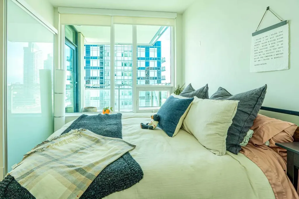 901 10 Avenue SW Calgary AB T2R 0B5