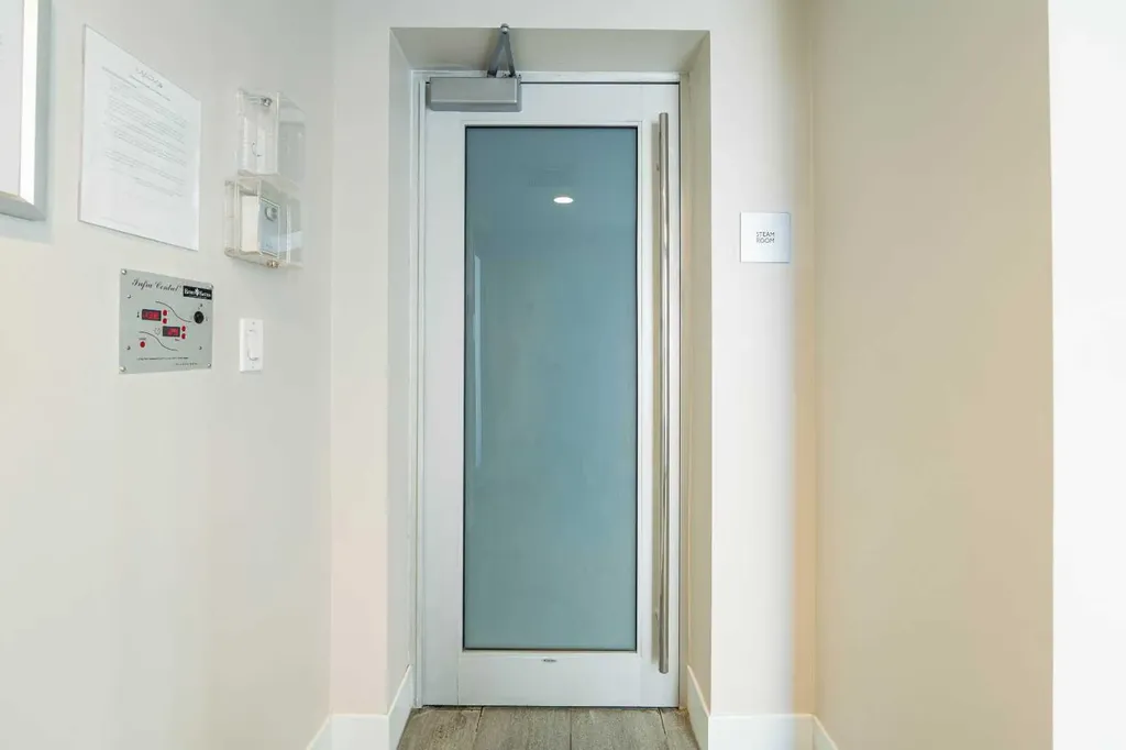 901 10 Avenue SW Calgary AB T2R 0B5