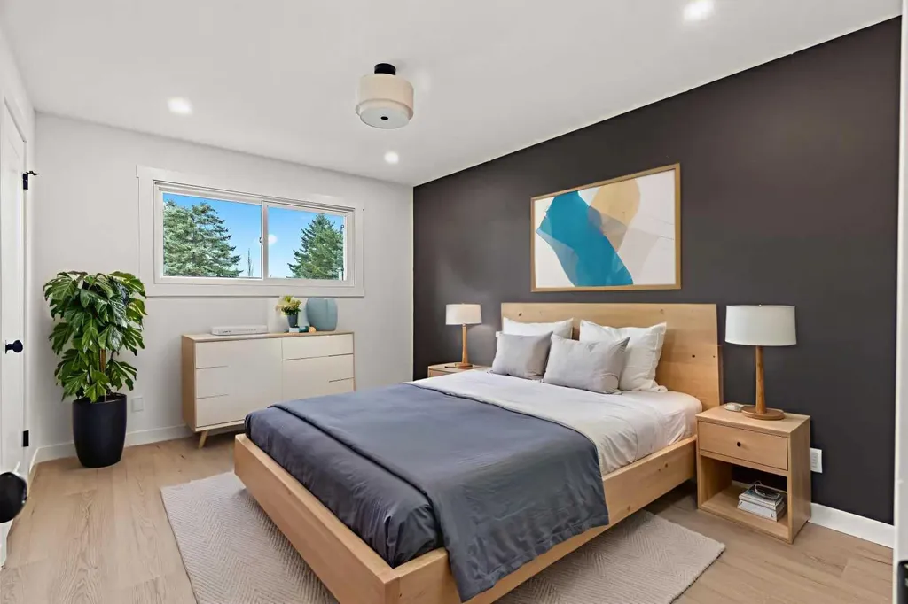 212 Queen Anne Road SE Calgary AB T2J 4S7
