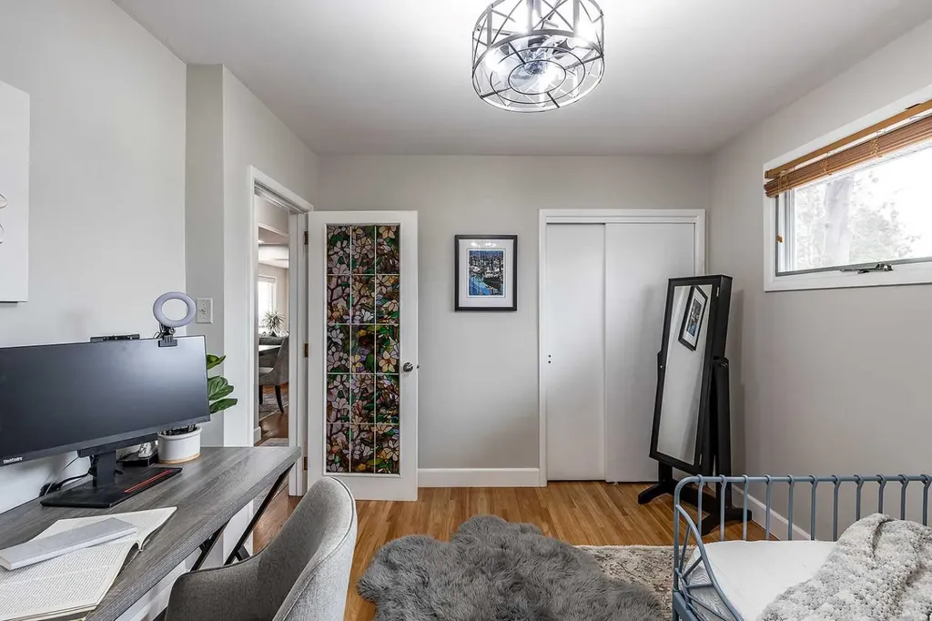 890 Hargrave Way NW Medicine Hat AB T1A 6Y9
