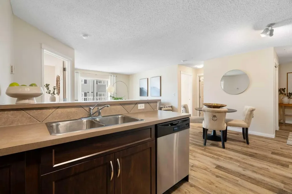 69 Country Village Manor NE Calgary AB T3K 0P1