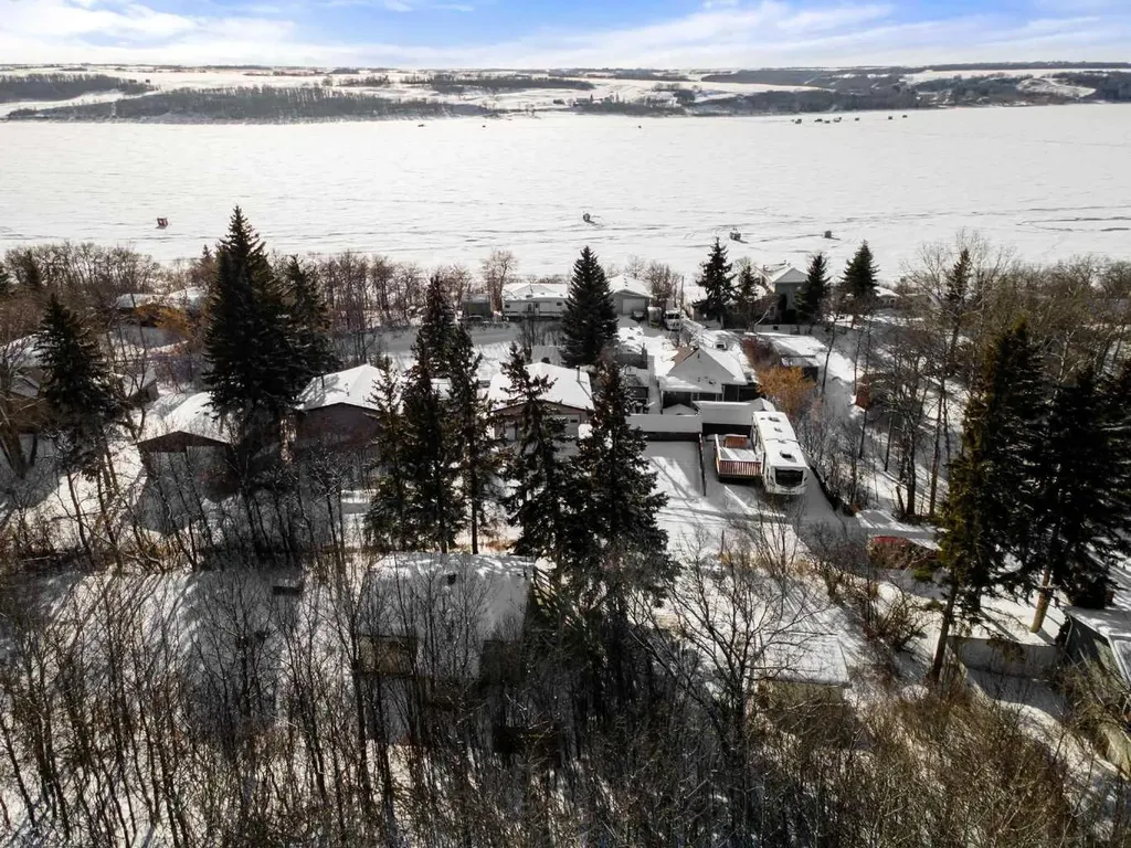 114 Red Wing Crescent Tillicum Beach AB T4V 2M9