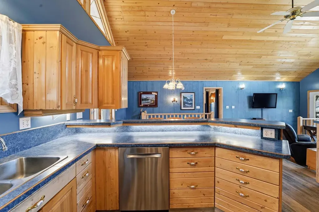 39527 Range Road 31 Rural Lacombe County AB T0M 0X0