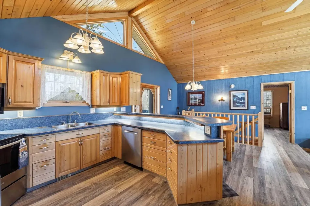 39527 Range Road 31 Rural Lacombe County AB T0M 0X0