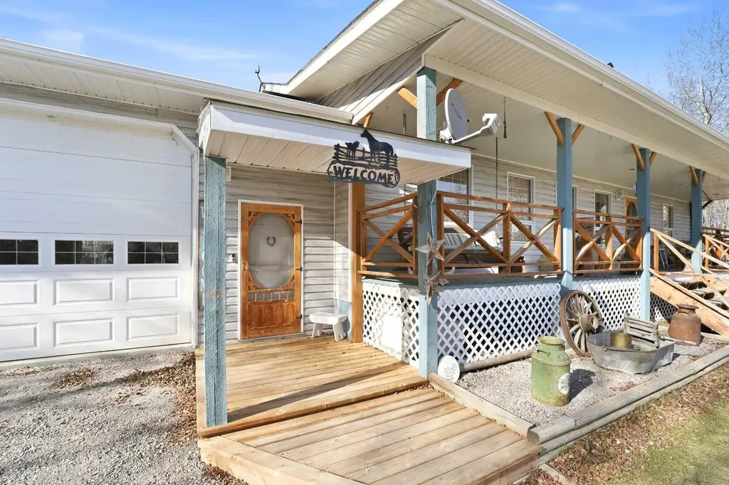 39527 Range Road 31 Rural Lacombe County AB T0M 0X0