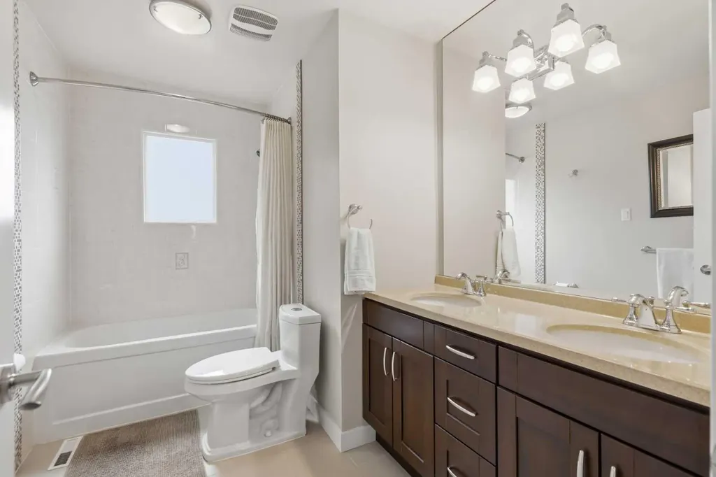 3308 Lakeside Crescent SW Calgary AB T3E 6A6