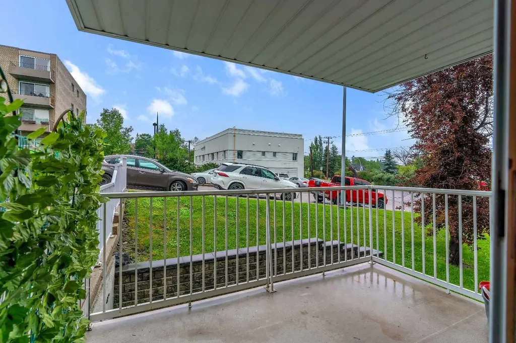 1919 17 Avenue SW Calgary AB T2T 0E9